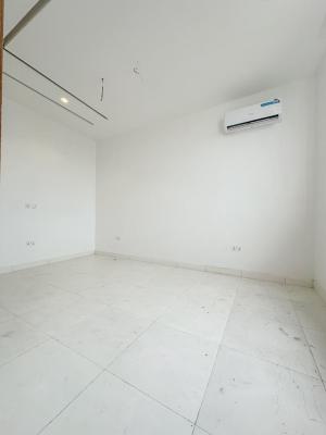 Newly Built 1&2 Bedroom Apartment with Swimming Pool, Elevator & Gym., Lekki Phase 1, Lekki, Lagos, Flat / Apartment for Sale