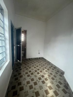 Bq, Peace Land Estate, Ogombo, Ajah, Lagos, Flat / Apartment for Rent