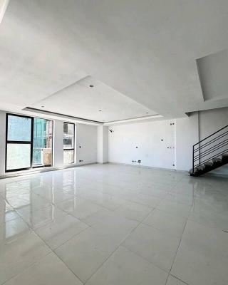 New Luxury Standard Ensuit 3 Bedroom Spacious Maisonette, Lekki Phase 1, Lekki, Lagos, Flat / Apartment for Rent