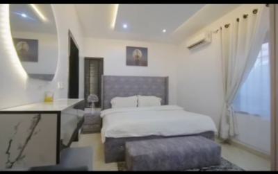 Luxury 2 Bedroom with Swimming Pool and Gym, Lekki Right, Lekki Phase 1, Lekki, Lagos, Flat / Apartment Short Let