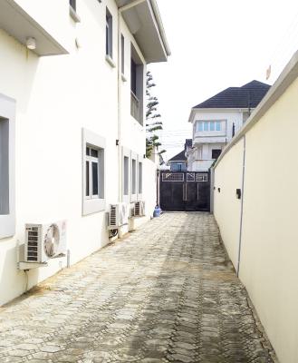 Nice and Standard 3bedroom Upstairs Flat, Serene and Secure Estate, Sangotedo Ajah, Sangotedo, Ajah, Lagos, Flat / Apartment for Rent