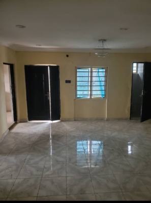 Renovated Spacious 2 Bedrm Flat + Amenities, Akiode Area, Via Omole Phase 1, Ojodu Ikeja, Akiode, Ojodu, Lagos, Flat / Apartment for Rent