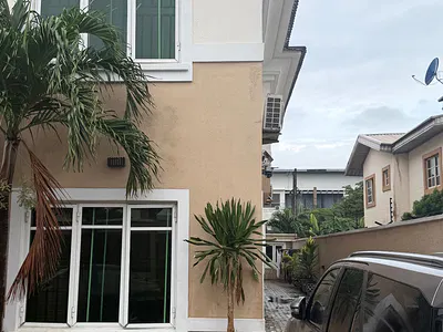 One Bedroom — Lekki Phase 1, Lekki, Lagos