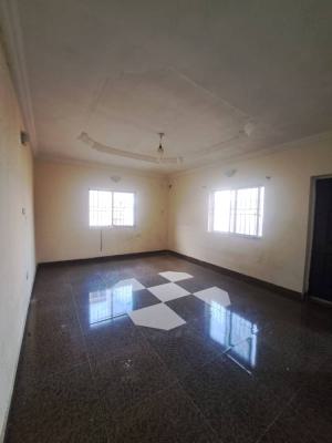 Luxury Well Maintained and Spacious 3 Bedroom Flat Upstairs, Prince Olarenwaju Street Salem, Ikate Elegushi, Lekki, Lagos, Flat / Apartment for Rent