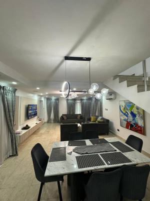 Beautiful 4bedroom Apartment, Lekki Phase 1, Lekki, Lagos, Flat / Apartment Short Let