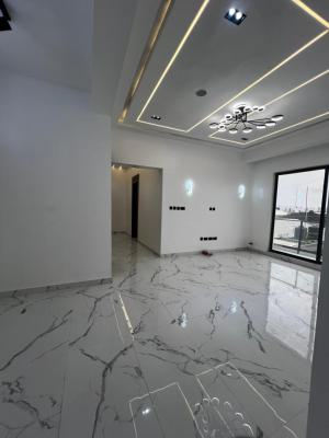 3 Bedroom Apartment, Admiralty Way, Lekki Phase 1, Lekki, Lagos, Flat / Apartment for Rent