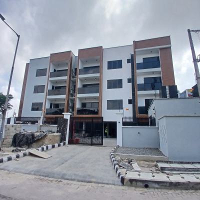 2 Bedroom Lucrative Apartment, Lekki Phase 1, Lekki, Lagos, Flat / Apartment for Sale