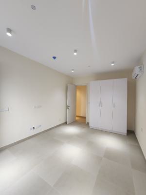 Nicely Built 3 Bedroom Apartment, Lekki Phase 1, Lekki, Lagos, Flat / Apartment for Sale