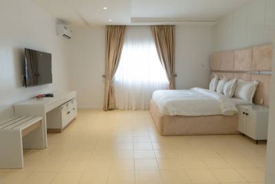Luxury 2-bedroom Apartment, After Bannex Bridge, Wuse 2, Mabushi, Abuja, Flat / Apartment Short Let