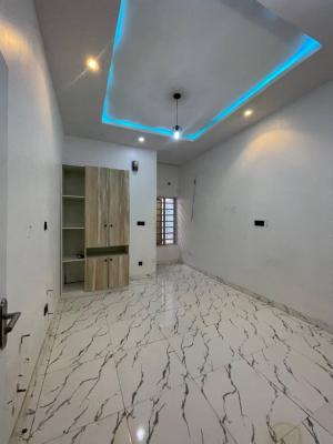 Beautiful Luxurious Juicy Share Apartment at Chevron Lekki, Chevron Lekki, Lekki, Lagos, Self Contain (single Rooms) for Rent