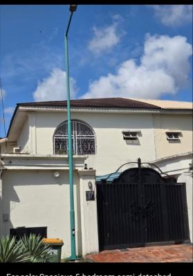 5bedroom with a Bq, Vgc, Lekki, Lagos, Semi-detached Duplex for Sale