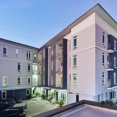 2 Bedroom Apartment, Yaba, Lagos, Flat / Apartment for Sale