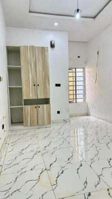 Spacious Shared Apartment Upstairs, Chevy View Estate, Chevron Drive, Lekki, Lagos, Semi-detached Duplex for Rent