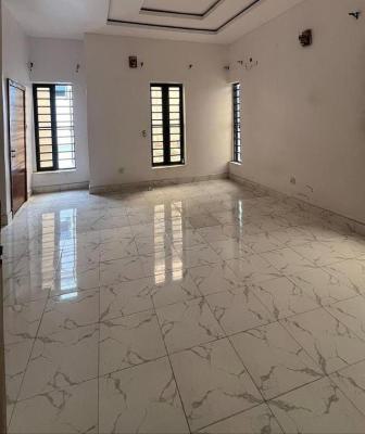 Neat 2 Bedrooms Flat All Ensuite, 24 Hours Electricity, Alagomeji, Yaba, Lagos, Flat / Apartment for Rent