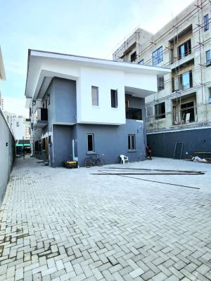 Spacious 2 Bedroom Apartment, Lekki Phase 1, Lekki, Lagos, Flat / Apartment for Rent