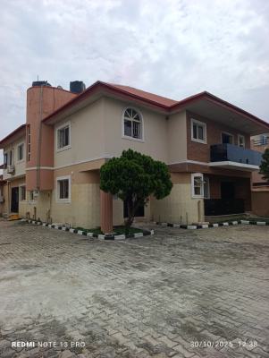 Clean 2 Bedroom Apartment, Lekki Right Hand Side, Lekki Phase 1, Lekki, Lagos, Flat / Apartment for Rent