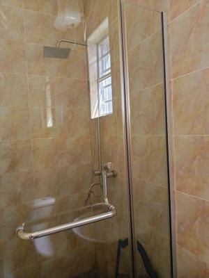 Single Room Upstairs in a Shared Apartment, Orchid Road By The Roundabout, Lekki, Lagos, Flat / Apartment for Rent