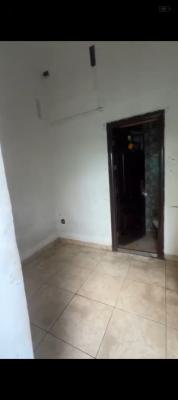 Standard and Spacious Boys Quarter, Ikota Villa Estate, Lekki, Lagos, Self Contain (single Rooms) for Rent
