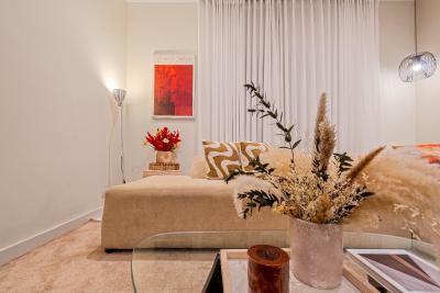 Luxurious 3 Bedroom Apartment with Swimming Pool and Gym, Imax, Lekki Phase 1, Lekki, Lagos, House Short Let