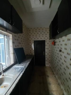 Sharp 2bedroom Flat Upstairs!, in an Estate Off Freedom Way, Lekki Phase 1, Lekki, Lagos, Flat / Apartment for Rent