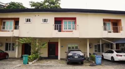 Distress 4 Bedrooms Terrace Serviced Duplex House, Paradise 3 Estate Chevron Drive, Lekki, Lagos, Terraced Duplex for Sale