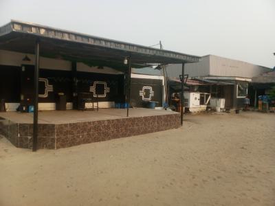 Very Massive Functioning Bar with 12 Rooms  Facing Express, Ogunfayo Road Adjacent, Eputu, Ibeju Lekki, Lagos, Restaurant / Bar for Rent