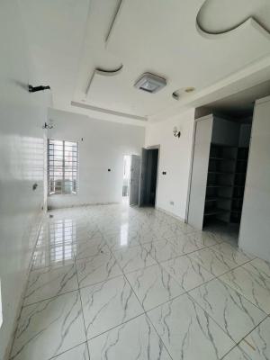 Very Spacious Masters  Room with Excellent Facilities, Orchid, Lekki, Lagos, Flat / Apartment for Rent