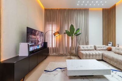 Our Stylishly Furnished 1 Bedrooms with Pool ‍️ Snooker Board a, Lekki Phase 1, Lekki, Lagos, Flat / Apartment Short Let