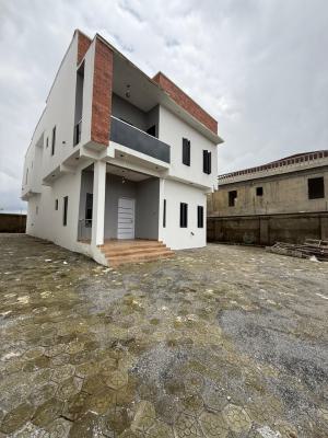 Distress 4 Bedrooms Fully Detached Duplex, H-medix Axis, Guzape District, Abuja, Detached Duplex for Sale