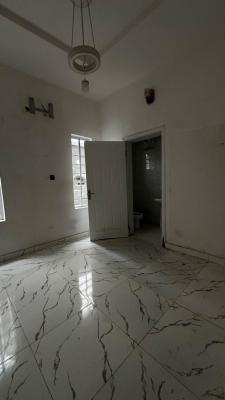 a Room in a Shared Apartment, Chevy View Estate, Chevron-lekki, Lekki, Lagos, Flat / Apartment for Rent