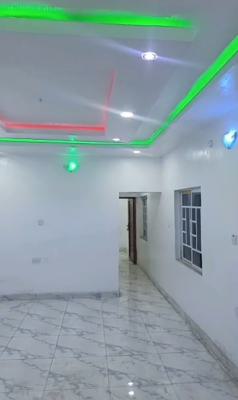 Very Decent, Spacious, Standard, Nice, Neatly Used 2 Bedroom Flat, Ogunmokun, Mushin, Lagos, Flat / Apartment for Rent