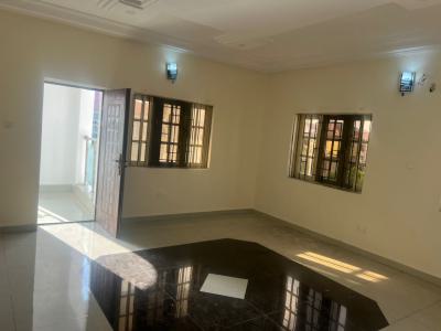 Spacious and Newly Renovated 3 Bedroom Flat Upstairs  with Good Fiiting, Fila Osibo, Lekki Phase 1, Lekki, Lagos, Flat / Apartment for Rent