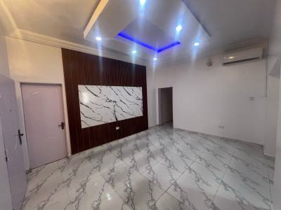 Standard 2 Bedroom Apartment, Lekki Phase 1, Lekki, Lagos, Flat / Apartment for Rent