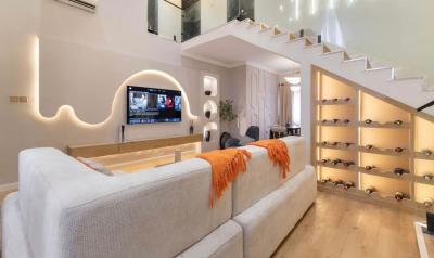 Spacious and Luxury 3 Bedroom Maisonette with Swimming Pool, Gym & Ps5, Off Admiralty Way, Lekki Phase 1, Lekki, Lagos, Flat / Apartment Short Let