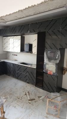 Gorgeous 2 Bedroom Flat, Lekki Phase 1, Lekki, Lagos, Flat / Apartment for Sale