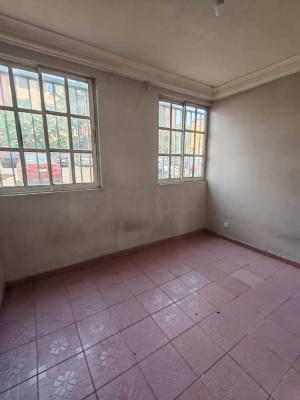 2 Bedroom Apartment, Wuse, Abuja, Flat / Apartment for Sale