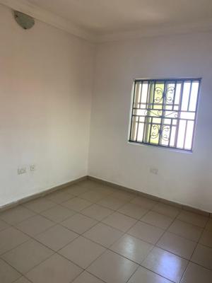 Standard Room in a Flat, Aptech Estate, Sangotedo, Ajah, Lagos, Self Contain (single Rooms) for Rent