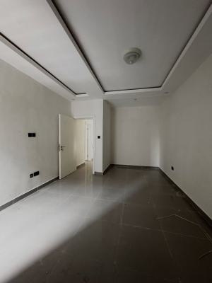 Spacious Upstairs in Serene Neighborhood of Lekki, Ikate, Lekki, Lagos, Flat / Apartment for Rent