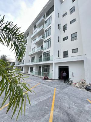 Exquisitely Detailed 4 Bedroom Maisonette at with Pool and Elevator, Banana Island, Ikoyi, Lagos, Flat / Apartment for Sale