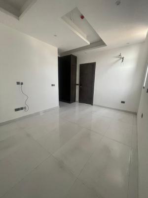 3 Bedroom  Penthouse Apartmrnt Smart in a Serene Estate with Bq, Lekki, Lagos, Block of Flats for Sale