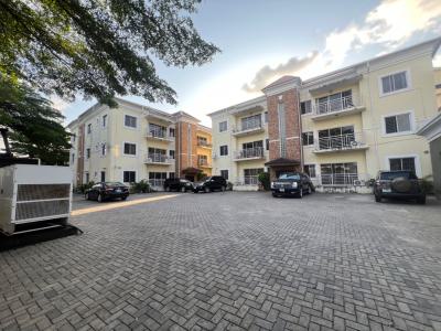 Luxury 3 Bedroom Apartment, Off Admiralty Way, Lekki Phase 1, Lekki, Lagos, Flat / Apartment for Rent