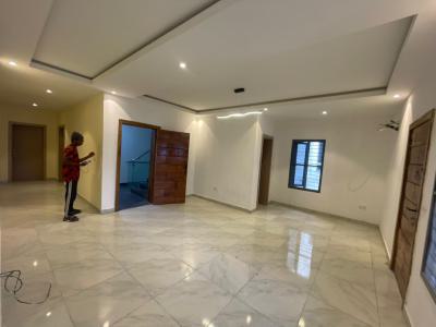 Modern 3-bedroom Flat & 4-bedroom Penthouse --- Lekki Phase 1, Pinnacle Filling Station on Lekki Right., Lekki, Lagos, House for Rent