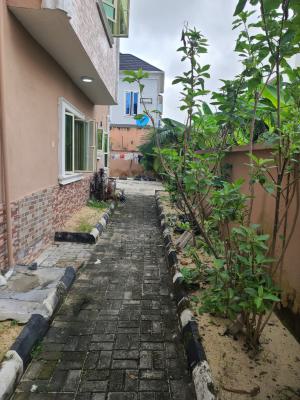 a Room Shared Apartment in a Beautiful Compound and Location, Lekki Scheme 2 Estate Abraham Adesanya Ajah Lekki Lagos, Ajiwe, Ajah, Lagos, Self Contain (single Rooms) for Rent
