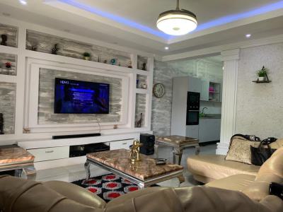 2 Bedroom Apartment, Ayoola Coker Road, Ikeja Gra, Ikeja, Lagos, Flat / Apartment for Rent