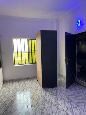 Service Studio with Meter, Chevron Drive, Lekki Expressway, Lekki, Lagos, Self Contain (single Rooms) for Rent