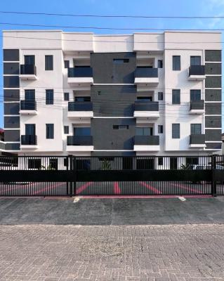Fully Serviced 2 & 3 Bedroom Apartments with Elevator, Lekki Phase 1, Lekki, Lagos, Block of Flats for Sale