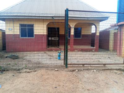 Functional Bakery, Amuludun Moniya Ibadan, Ibadan, Oyo, Factory for Sale