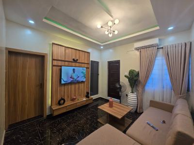 Prime Gold Mini-flat Apartment, Olonode Street, Alagomeji, Yaba, Lagos, Mini Flat (room and Parlour) Short Let