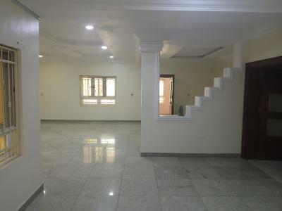 Luxury 3 Bedrooms Spacious Serviced Apartment,bq, Tarred Road, Sweet Neighborhood, Guzape District, Abuja, Flat / Apartment for Rent