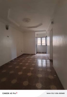 Room and Parlor Self Contain Location:-alalubosa Gra, Alalubosa Gra, Ibadan, Oyo, Flat / Apartment for Rent